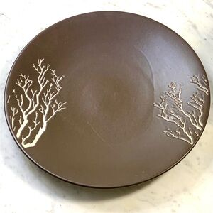 Z GALLERIE CORAL BRANCH DINNER PLATE BROWN CERAMIC WITH CREAM 11 INCH NEW ROUND